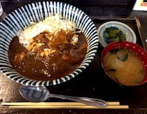 【オヤジのグルメ】お店の経営努力に感動！ 500円ランチを3種も提供する居酒屋「はだか電球」 東京・笹塚