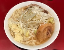 【ラーメン二郎】「15分で食べて」と時間制限のある店舗で、客の食べる時間を計測してみた / タイムリミットまで残り1分！ そのとき店主は!?