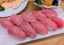 時間・数量限定「1貫100円」でまぐろトロが食える！ 東京・丸の内『魚の店 オカモ倶楽部』の昼飲みは最高だ!!