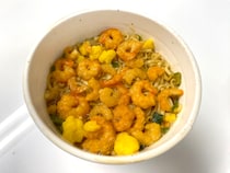 【怒涛】日清の「まみれ攻撃」が止まらない！ 今度のカップヌードルは『エビまみれ』と『カレーの謎肉まみれ』だ!!