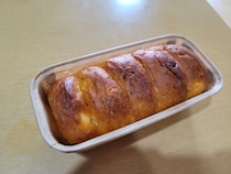 【困惑】キムチ入りのパンを見つけたので食べてみたが、この味は…