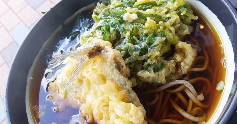 【立ち食いそば放浪記379】目黒区で味わう旅の味！ ロードサイドでも人気『立喰そば よりみち』の天ぷらがしみじみしてる / 大岡山
