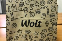 【Wolt日本撤退】終了を控えた今、配達スタッフが捕まらず長時間待ち？ 新宿で実際に注文して検証してみた