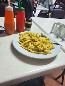 ケニアで注文から30分待たされるポテト屋に行ったら、110円で山盛り＆絶品だった【カンバ通信：第448回】