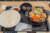 松屋の『サムギョプサル風定食』を店で食うのはもったいない！ 自宅で ”ある食材” を足すと完全体になる!!