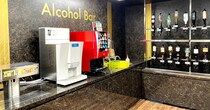 【一部店舗限定】カラオケまねきねこの「セルフアルコールバー」が大人の秘密基地すぎた。店員が部屋に入ってこないのも最高