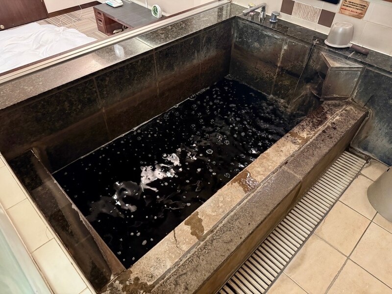 【部屋に温泉風呂】蒲田「SPA＆HOTEL 和」で黒湯の源泉かけ流しを独り占め / 上司絶賛のホテルが最高だった