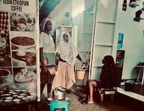 【ケニアの喫茶店】ふと出会った “超ストロングスタイルなコーヒー（約55円）” の店 / カンバ通信：第452回