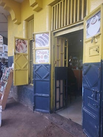 知る人ぞ知る看板も店名もないポテト屋さんで、泣きそうになりながらポテトを食べる客がいた【カンバ通信：第387回】