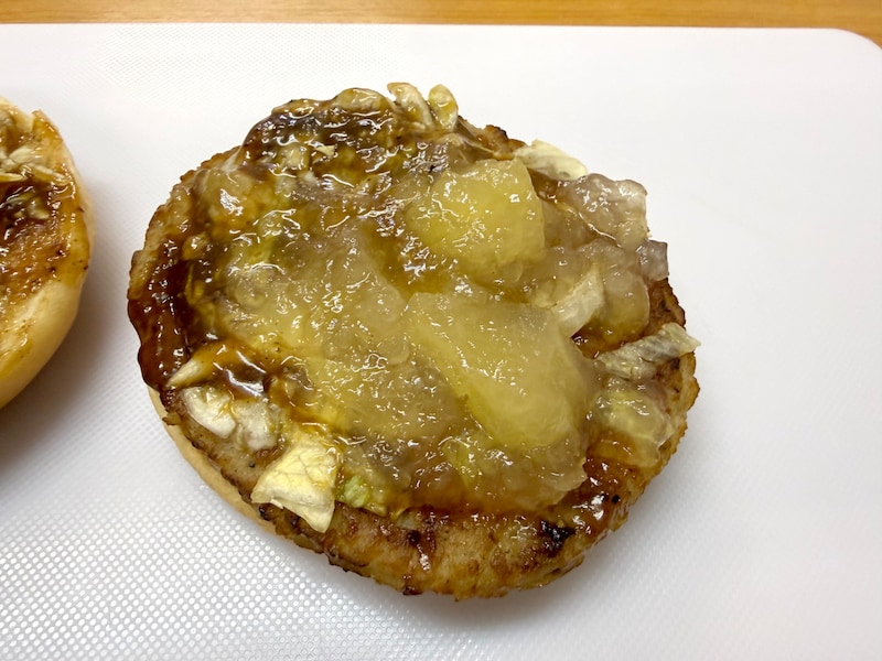 【検証】鳥羽シェフ考案「マックポーク」にリンゴジャムを塗りたくるだけ! 衝撃の濃ィィイイ味は本当に生まれ変わるのか?