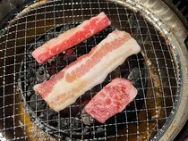 【歌舞伎町】1人で焼き肉食べ放題の店に入ったら ”おひとりさま専用” の時短ルールに遭遇した