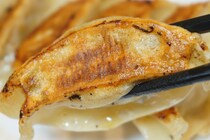 【餃子の王将】にんにくゼロの『生姜餃子』は最強の新メニューかもしれない / にんにくアリの餃子と食べ比べて気づいたこと