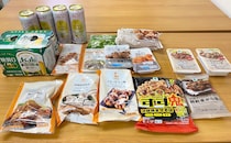 コンビニの冷凍ツマミで豪遊したらいくらかかる？ 大食いと2人で飲み食いしてみた結果