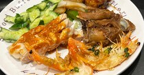 新宿でガチ中華食べ放題が1300円！ 17種かつバンバンジーとかまで揃う『天彩』のランチビュッフェに西新宿を感じた