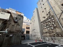 外国人にバレていない吉祥寺の穴場とは？ AIが教えてくれた場所に行ってみたら、ビルの裏側だった