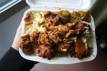 「元板前が作るケバブ丼」キッチンカーにケバブの日本化を見た！ 米とのハーモニーが海外系ケバブ屋とひと味違う『ほおばる』