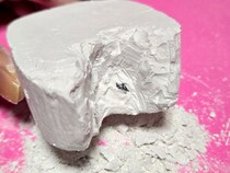 799円の宝石採掘キットなのに大当たりはダイヤモンド!? 試してみた / 宝島社『ぜんぶホンモノ！ キラッと輝く！ 世界の宝石発掘BOOK』