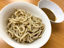 【ヤバい】1食516円！ セブンイレブンの冷凍食品「中華蕎麦とみ田監修 金の濃厚つけめん」を食べてみた!!
