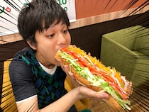 【明日5/25限定】サブウェイ『野菜盛り放題』が一日限りの復活キターーッ！「限界まで入れてください」と注文したらヤヴァイことになった