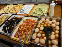880円でビュッフェ食べ放題！ ご飯もパンも餃子もおかわり自由!! 安すぎて逆に怖い中華料理店で「謎の料理」を頼んだ / 池袋