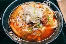 はなまるうどんに温かい担々うどんが登場 → 夏に匹敵する激辛なのか食べてみた結果