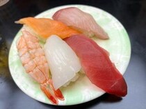 【寿司1貫10円】下町の寿司屋で見つけた「かる飲みセット」が安すぎて…令和のメニューとは思えない / 御徒町『大江戸』
