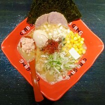 コレよコレ〜！ カニの旨みがギュッと詰まった『かに味噌ラーメン』の圧倒的カニカニ感は一食の価値あり!! 札幌市中央区「クラブギャング」