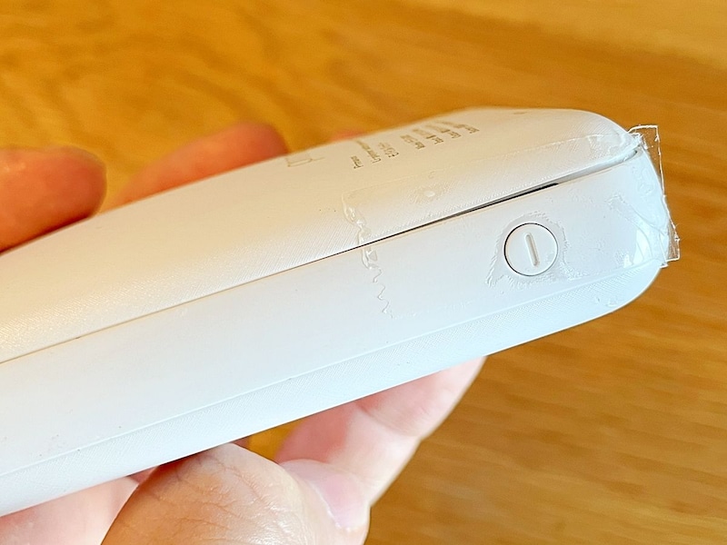 膨張したモバイルバッテリーを処分しに行ったらヒヤッとした話。作業員「前に火ぃ吹いた」
