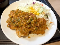 松屋の店舗限定『油淋鶏定食』が刺激的で激ウマ！ だからこそ「松のや」で出してくれないか？