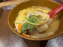 すき家が「ラーメン」を密かに発売…吉野家とは対照的な『とん汁みそらーめん』を食べてみたら納得の理由があった
