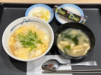 松屋の店舗限定「得朝あんかけ玉子丼（290円）」が良すぎる / すき家の「たまかけ朝食」よりいいかも