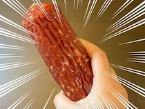 マンガ肉みたいな280g巨大カルパスを発見！「足りない」と涙を飲んだかつての少年たちに捧ぐ