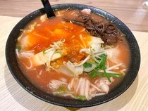【3年連続ビブグルマン】日本でもブレイク目前！『譚仔三哥（タムジャイ サムゴー）』の「本場・香港の人気TOP3」を食べてみた!!