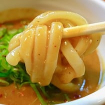 【北海道ラーメン探訪】コク深い濃厚みそ＆極太平打ち麺の「みそつけめん」がたまらない！ 行列必至の人気店『麺屋 高橋』札幌