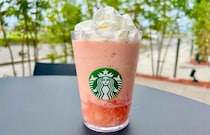 スタバの新作は『ピーチ』3種！ 特に「クラフト ジューシー ピーチ ティー」はカスタムのしがいがあって、何度でも楽しめちゃう