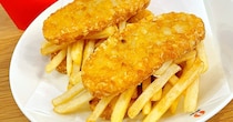マックフライポテトをハッシュポテトで挟んだ「100％ポテトバーガー」を作ったら、口の中がポテトで埋まった