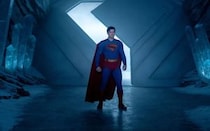映画『スーパーマン』に影響されすぎた職場の先輩 → 度を超した「ヒーローごっこ」はもうやめてください