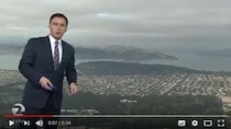【放送事故】天気予報の生放送で「超巨大な生き物」が映り込む！ お天気お兄さんもビックリ仰天!!