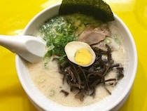 1杯500円で替え玉無料の「博多天神」は最強のラーメンである