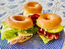 クリスピー・クリームのあま〜いドーナツでサンドイッチを作ると美味い / あるいは変化を受け入れる爽快感について
