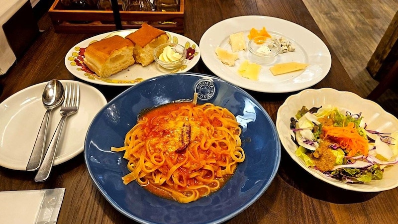 イタリアンレストラン『VANSAN』もチーズ食べ放題に参戦！ お供に用意されていた「焼きたてフォカッチャ」が最強すぎた