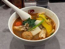 【実食】若者に大流行の「麻辣湯」は注文がムズすぎる？ サブウェイより複雑なカスタムに40代が挑む