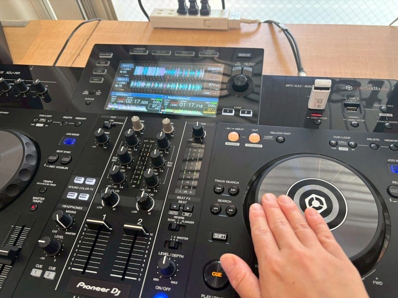人生で初めてDJレッスンを受けたら、思っていたよりずっと奥深い世界だった / クラブとは無縁でも楽しめた40分の無料体験