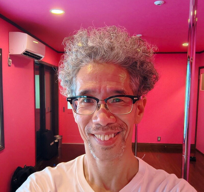 【ライフハック】50代男性は「強めパーマ」を当てるべき! 薄毛も白髪も隠ぺいできる神メリットに今さら気づいた!