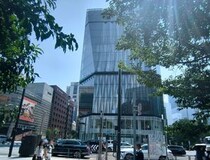 【変わり果てた姿】「旧東急プラザ銀座」の現状がちょっとヤバいのでは？ そんな中で唯一行列ができていたのは “あの人気寿司屋” だった