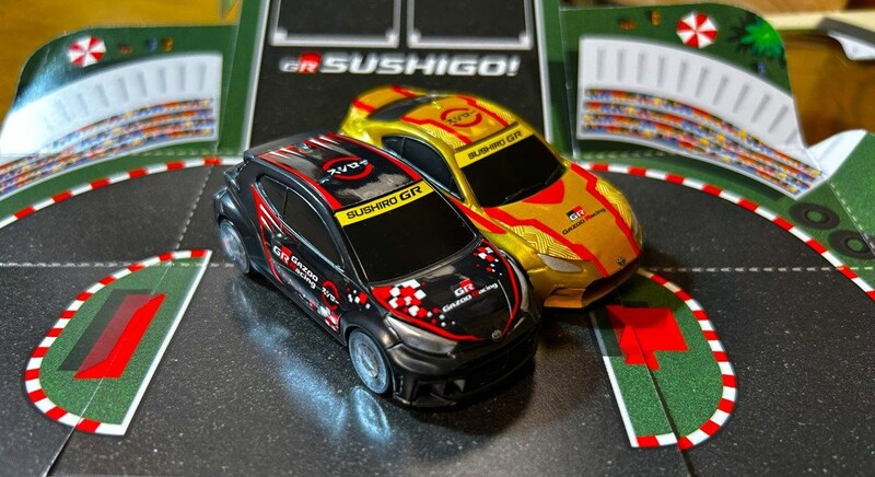 GRとスシローのコラボに突撃！ 「限定ミニカー」を入手したところ、かなりのこだわりに感激