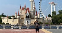偽ディズニーと言われた北京の遊園地「石景山遊楽園」に行ってみた！ 開園40周年も、2026年7月のリアルな現状