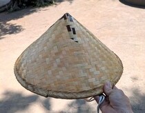 何度も言うけど、帽子と日傘の良いとこ取りの「菅笠」は最高の日焼け対策だからね 【帽子の日】