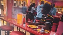 ポテトを食べる客の様子がおかしいので注文をやめたら意外な理由があった【カンバ通信：第480回】