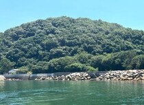 【秘境】ヤミ金を連想させる1日1便しかない人口10人弱の離島に潜入した結果…